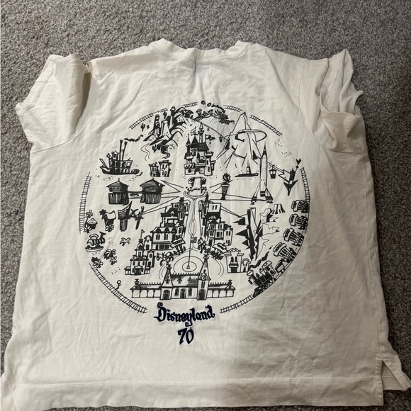 Disneyland 70th anniversary Tshirt - Picture 3 of 5
